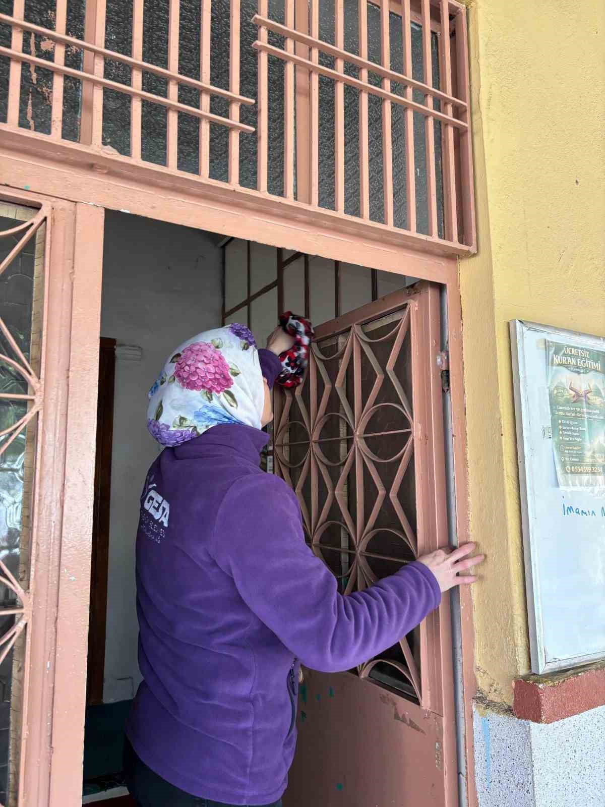 Germencik’te camiler Ramazan’a hazırlanıyor
