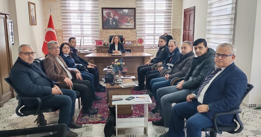 Germencik’te kriz merkezi toplandı
Germencik’te kriz merkezi toplandı