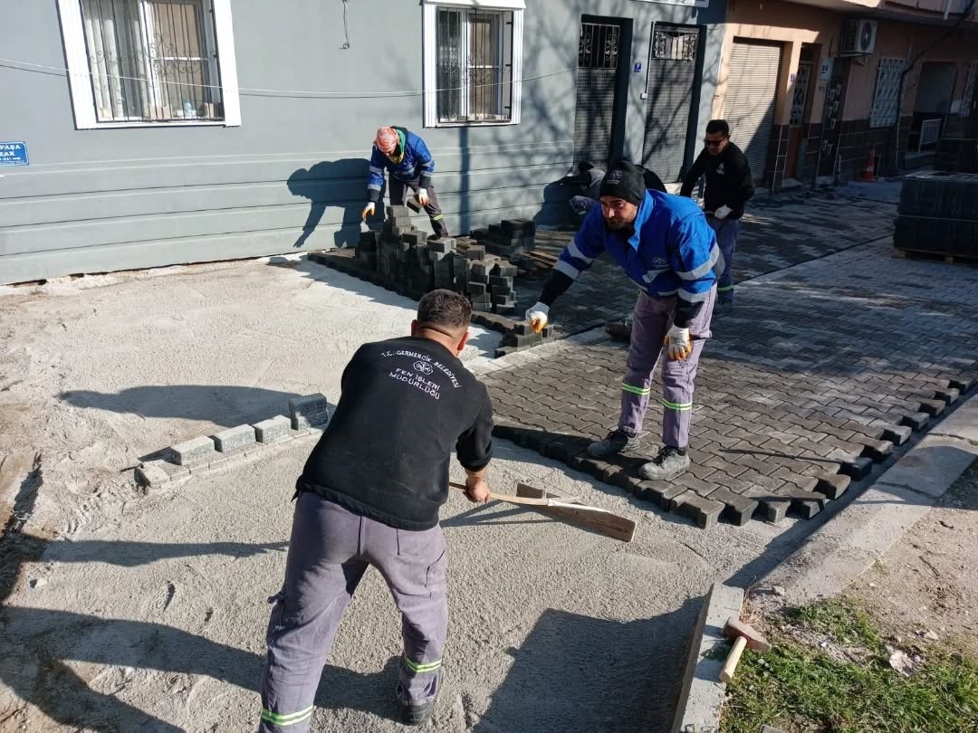 Germencik’te sokaklar yenileniyor

