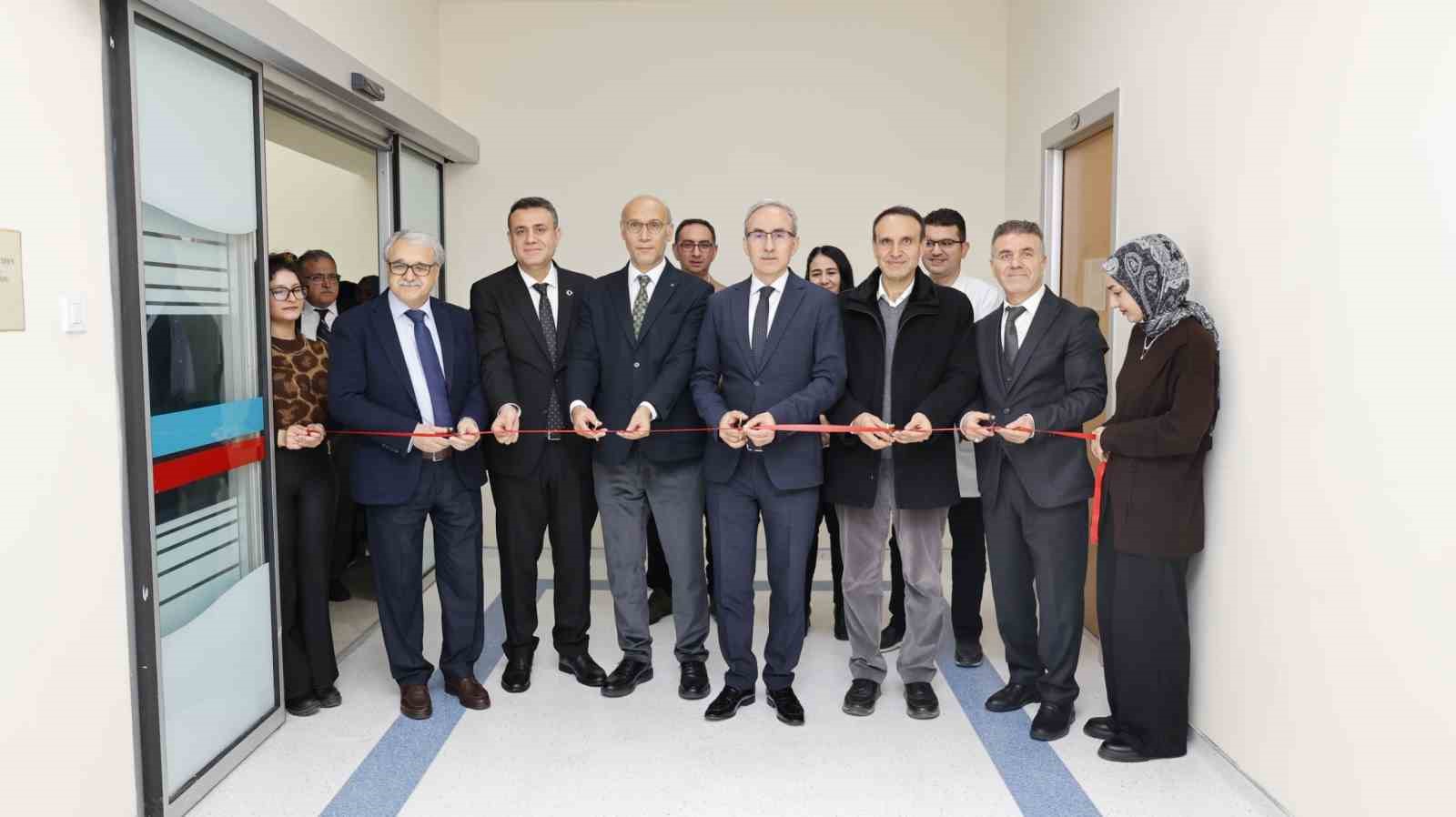 GİBTÜ’de dünya standartlarında laboratuvar hizmete girdi
GİBTÜ’de dünya standartlarında laboratuvar hizmete girdi