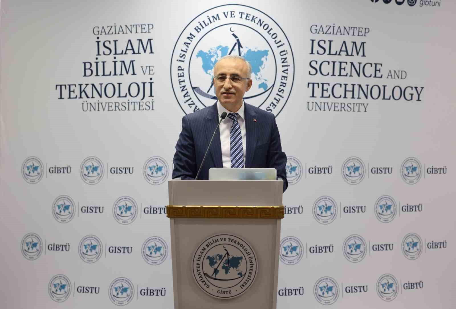 GİBTÜ’de "Mehmet Akif ve Çanakkale Ruhu" konferansı gerçekleştirildi
