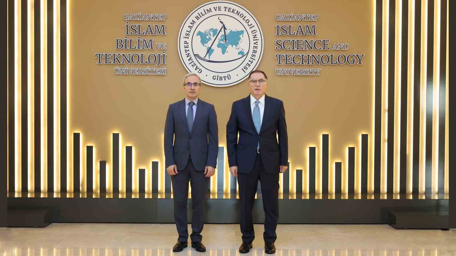 GİBTÜ’de "Türkiye’nin 21. Yüzyıl Hedefleri ve Ortadoğu’da Barış" Konuşuldu
