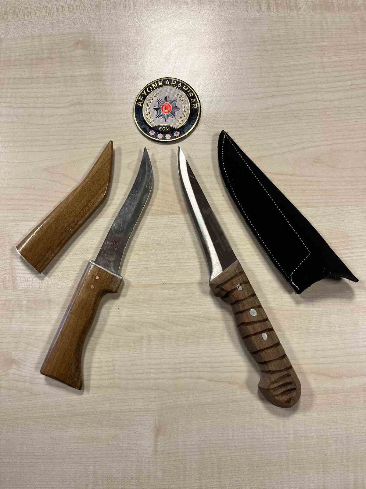 Girdiği iş yerinden koltuk çaldı
