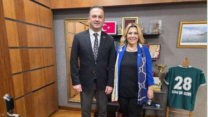 Giresun’da CHP’li Belediye Başkanı ve İl Genel Meclis üyesinin taciz skandallarına CHP’li vekilin tavrı şaşırttı
