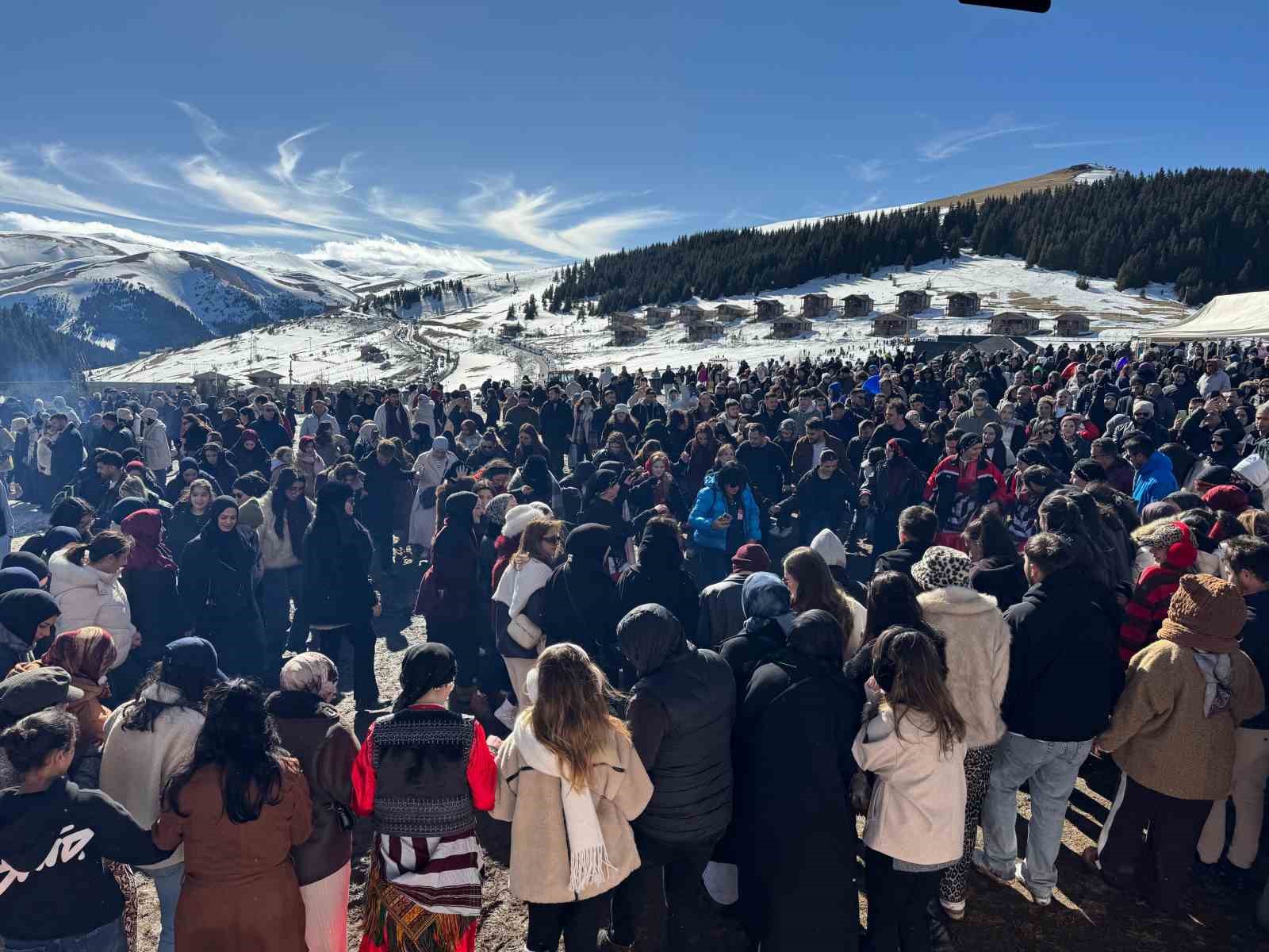 Giresun’da "Kar Festivali" renkli görüntülere sahne oldu
