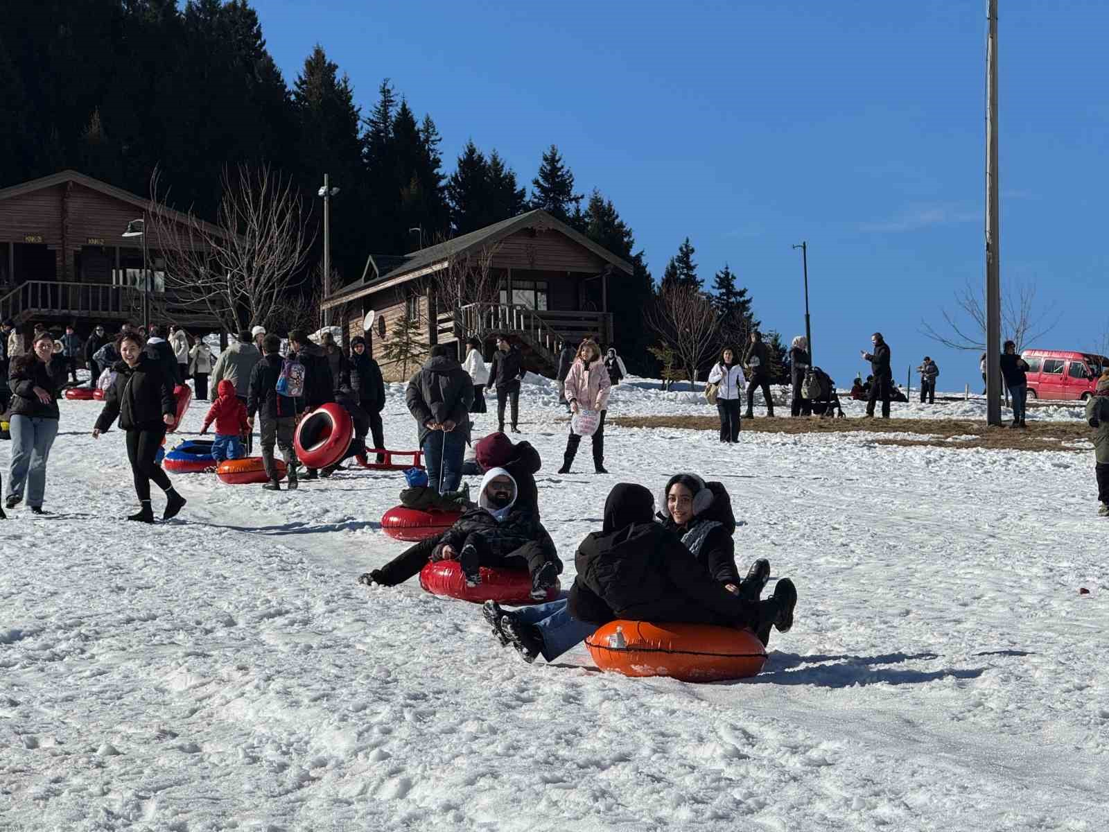 Giresun’da "Kar Festivali" renkli görüntülere sahne oldu
