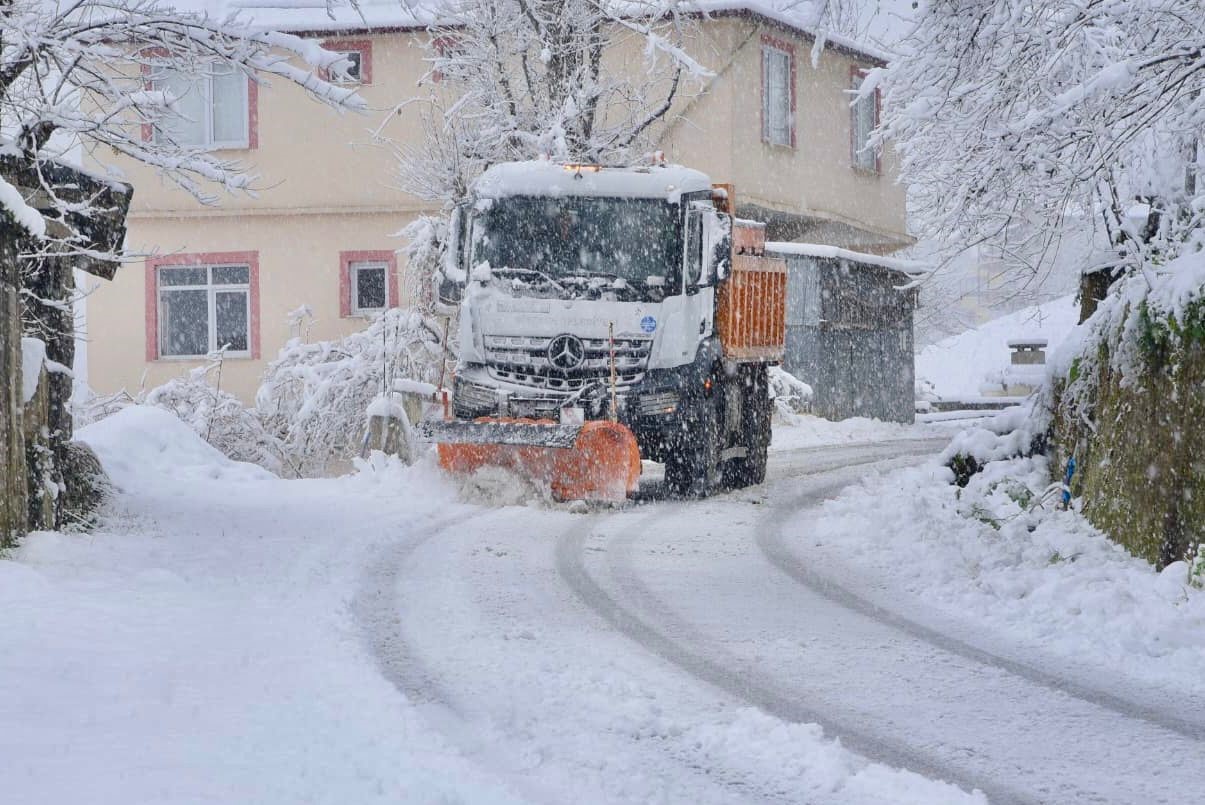 Giresun’da kar yağışı etkisini gösterdi
