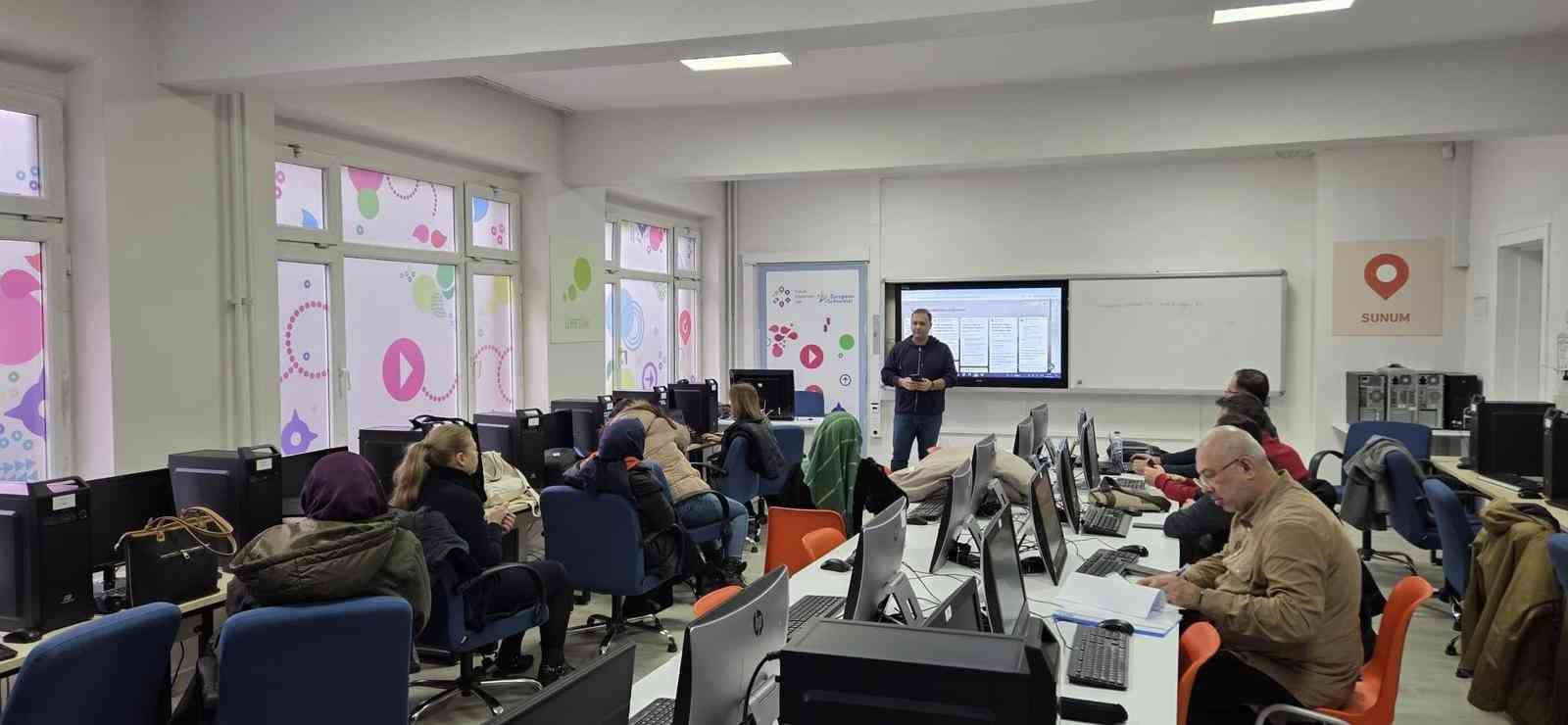 GMKA destekli "Yapay Zeka Akademisi" eğitim programı sona erdi
