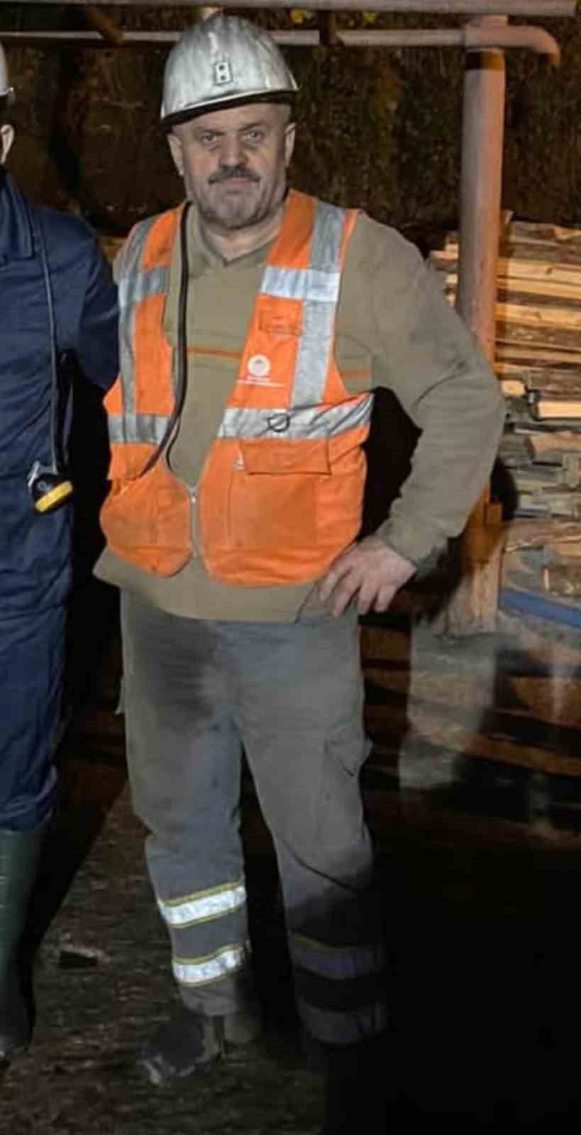 Göçükte ölen madenciler Ziya Kiret ve Veysel Oruçoğlu son yolculuğuna uğurlandı
