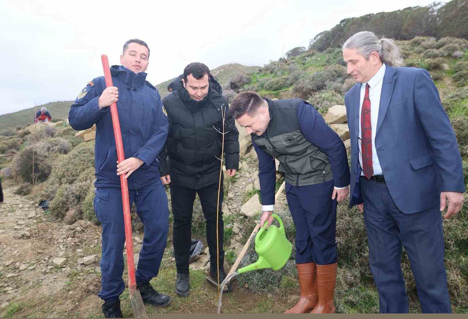 Gökçeada’da fidanlar toprakla buluştu
