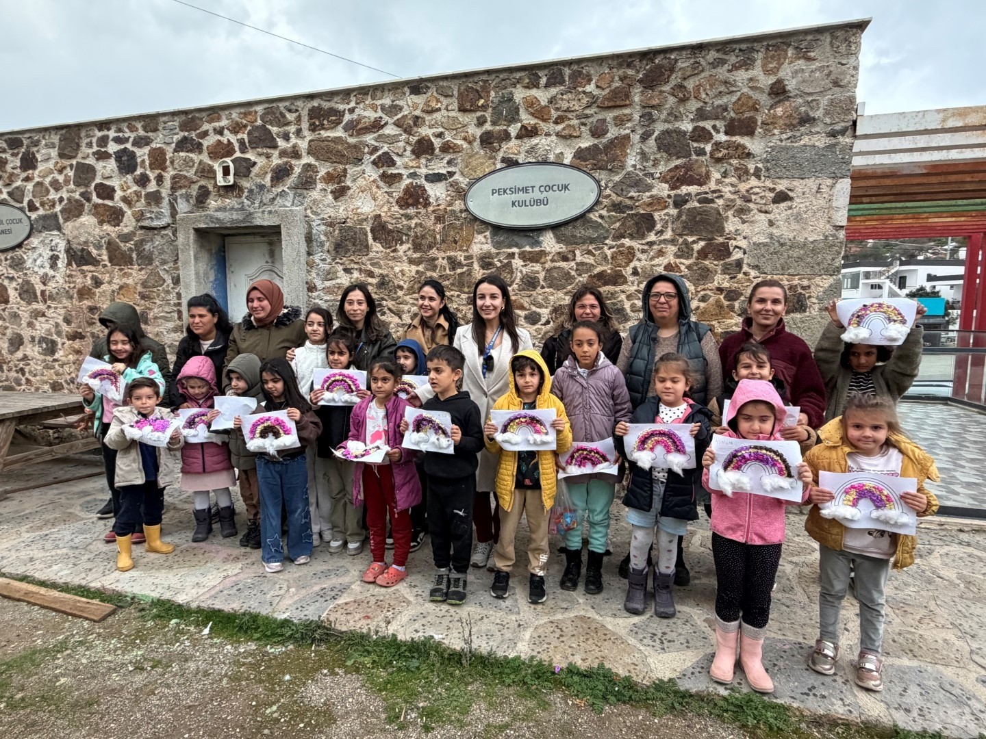Gökkuşağı Sanat Atölyesi yoğun ilgi gördü
