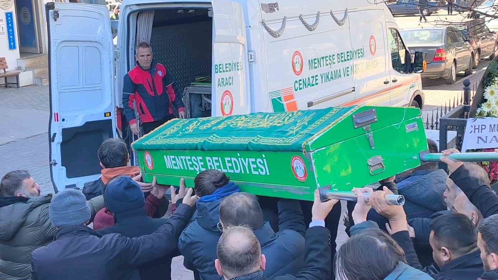 Gökova Körfezi’nde tekne faciası sonucu hayatını kaybeden Öztürk son yolculuğuna uğurlandı
