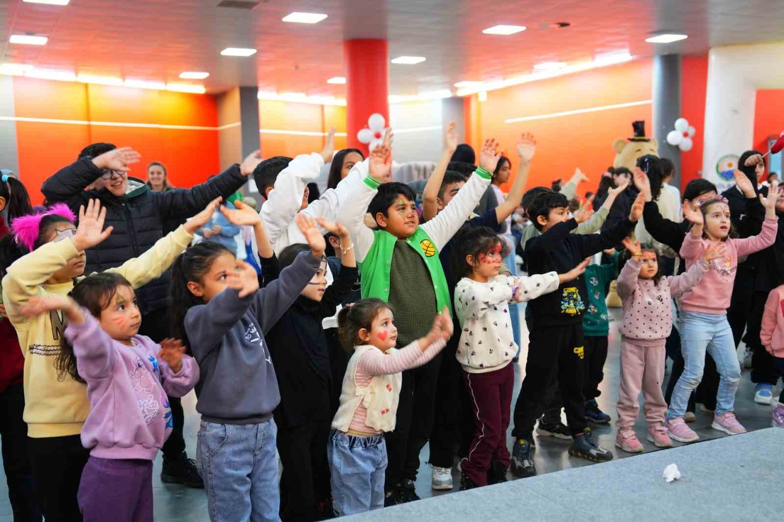 Gölbaşı Belediyesi 12 binden fazla çocuğu etkinliklerle ağırladı
