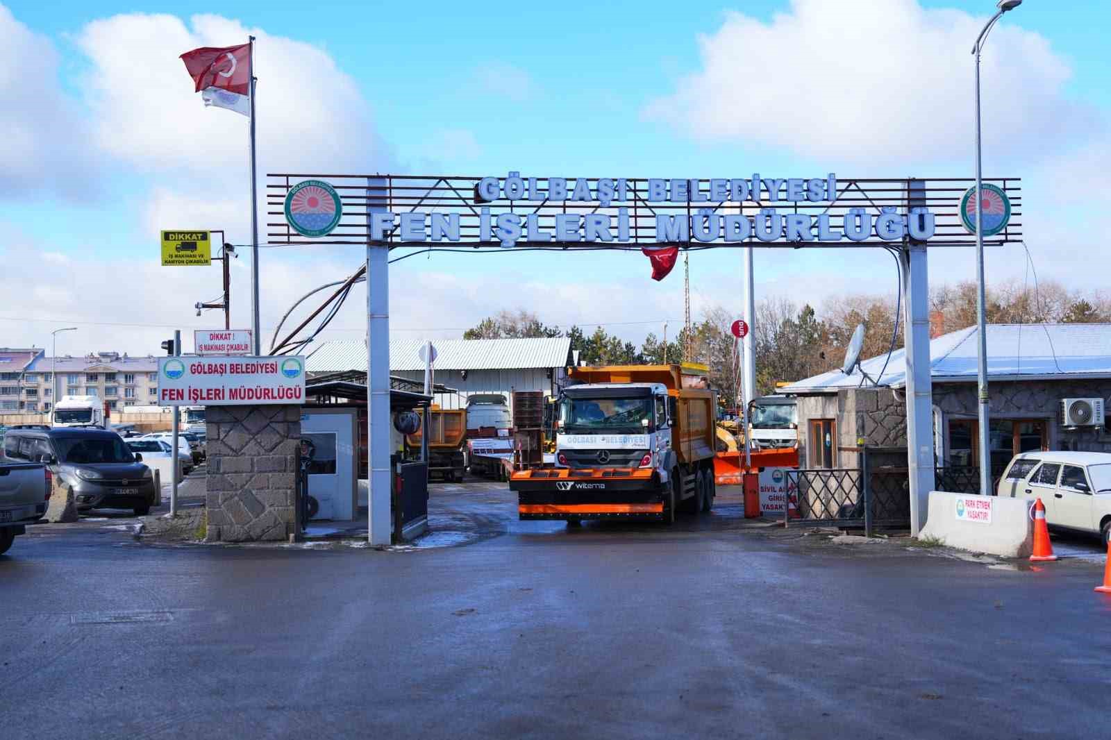 Gölbaşı Belediyesi, karla mücadeleye hazır
