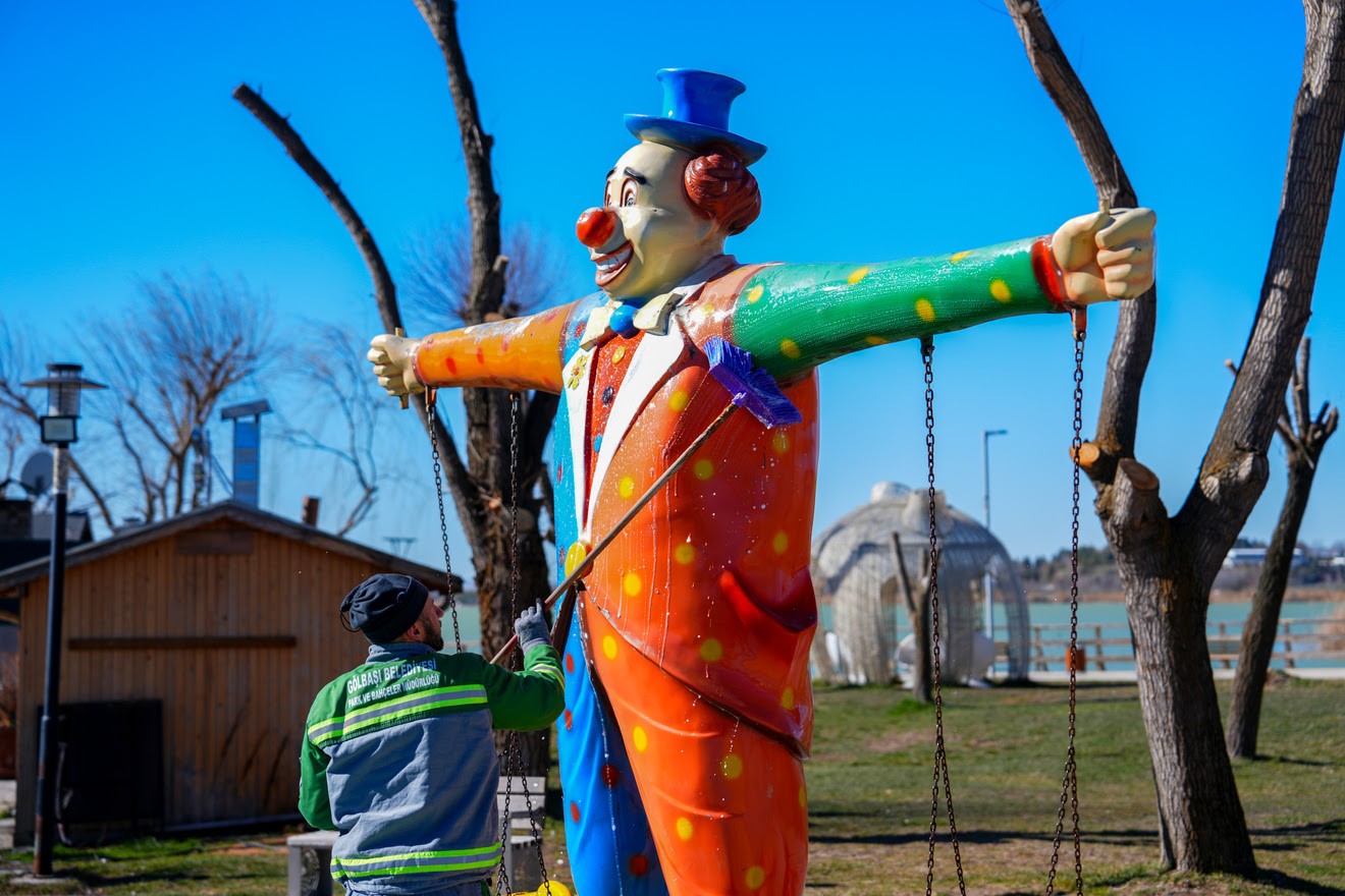 Gölbaşı’nda parklar yaza hazırlanıyor
