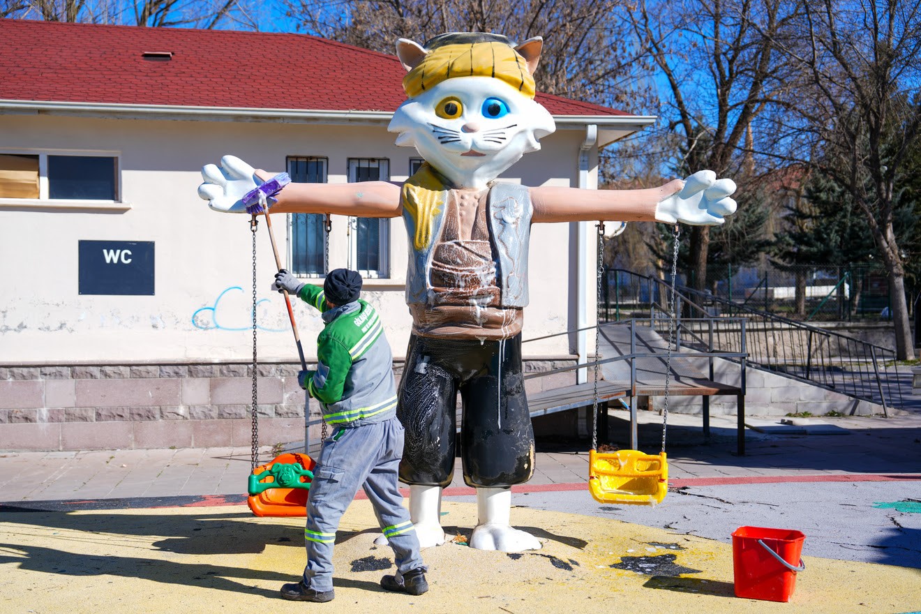 Gölbaşı’nda parklar yaza hazırlanıyor
