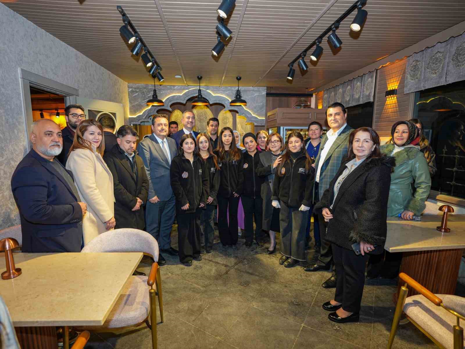 Gölbucks Konak, Gaziantep turizmine yeni bir renk kattı
Gölbucks Konak, Gaziantep turizmine yeni bir renk kattı