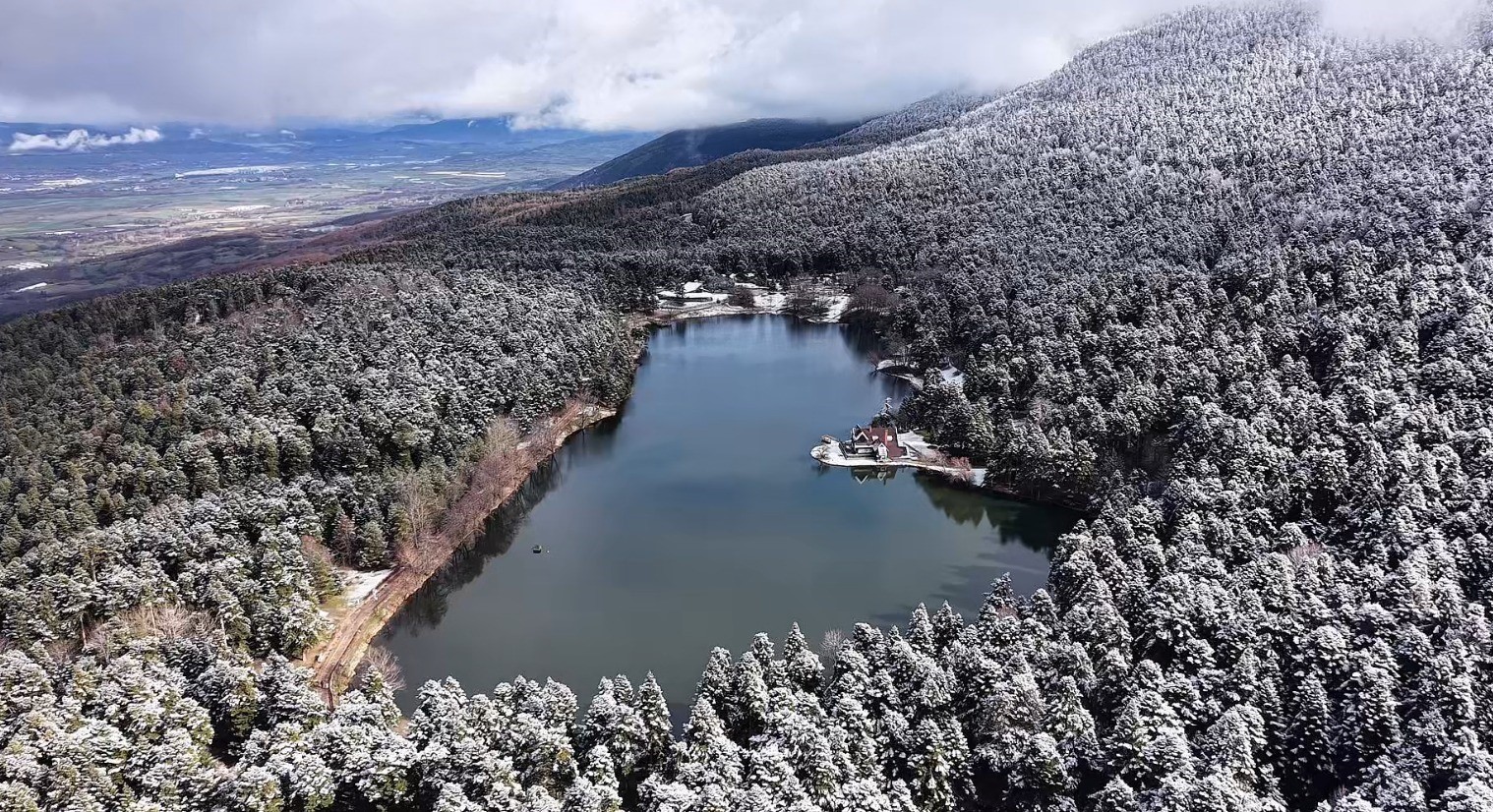 Gölcük Tabiat Parkı’nda kış güzelliği
