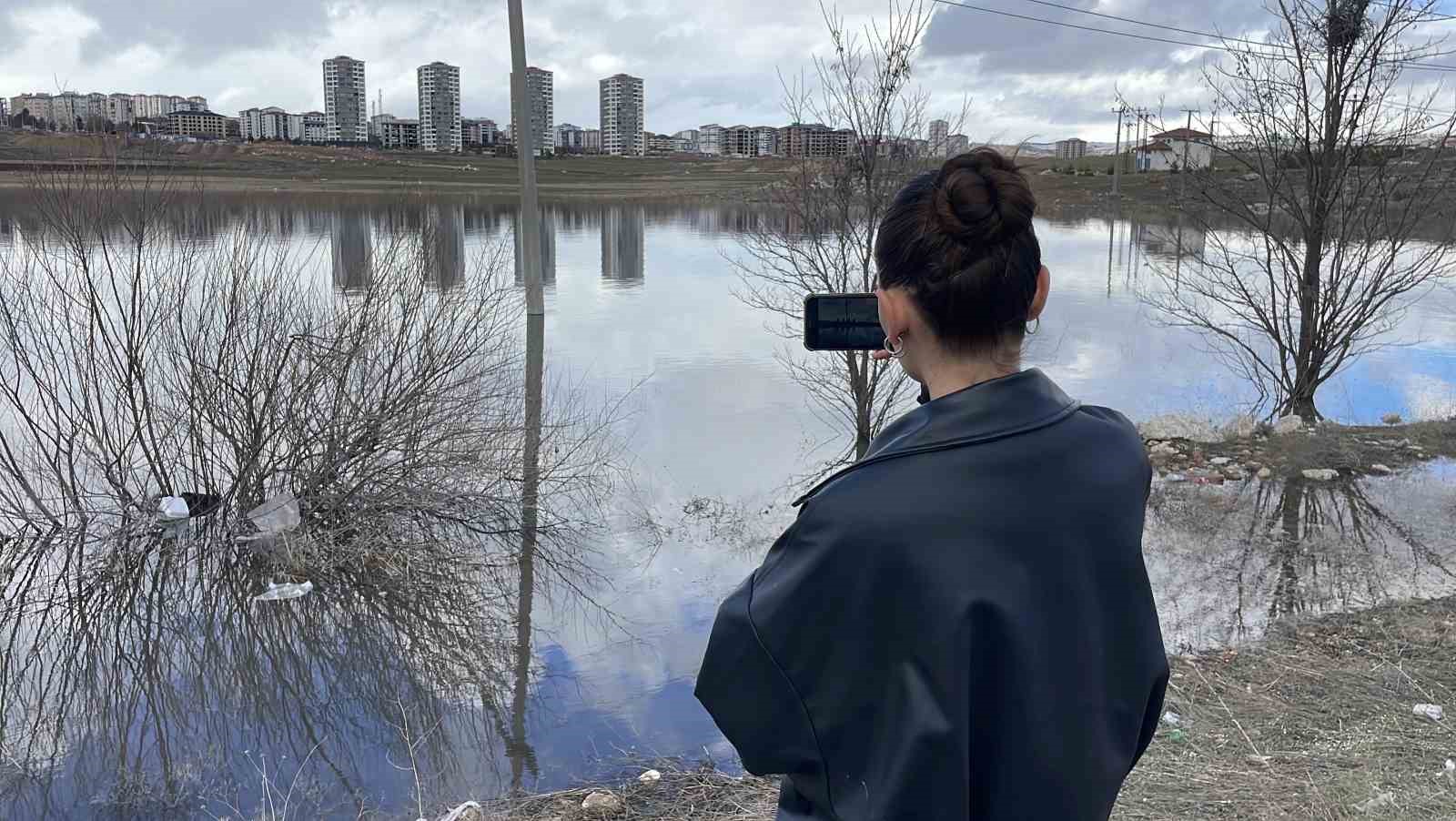 Göller kurumuştu, şimdi ise tarım arazileri göle döndü
