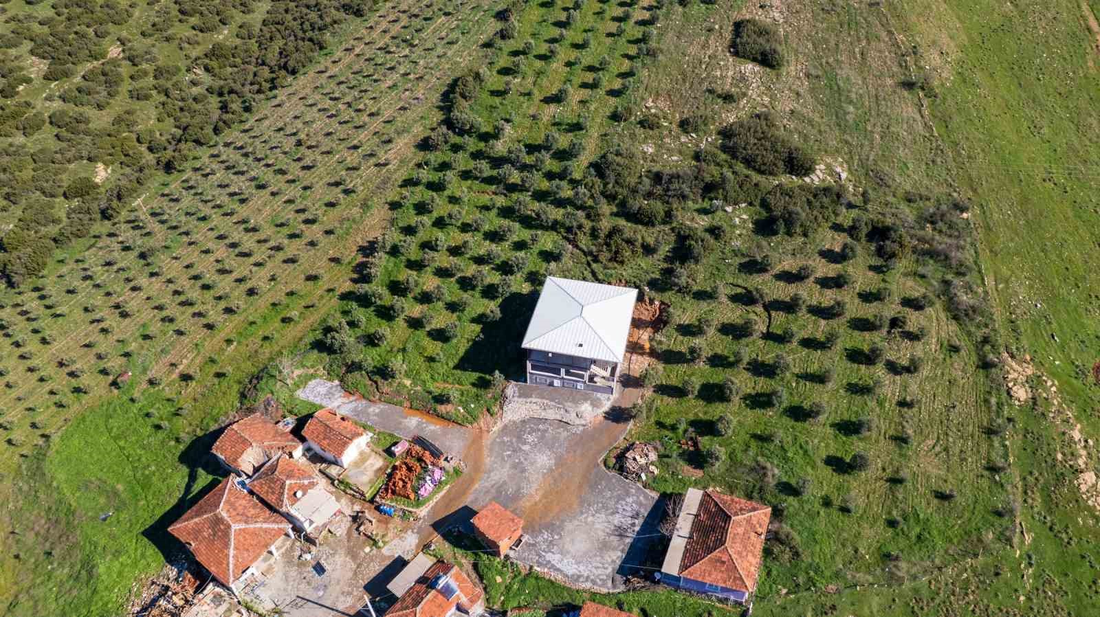 Gölmarmara’da heyelan: 7 ev kullanılamaz hale geldi
