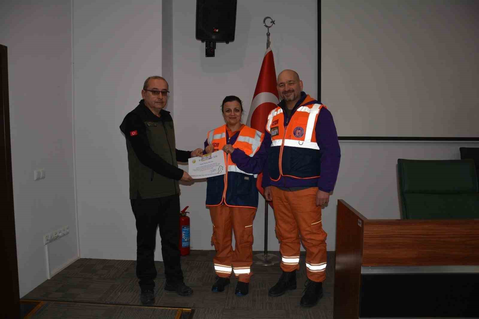 Gönüllüler, "Yeşil Vatan" için eğitim aldı
