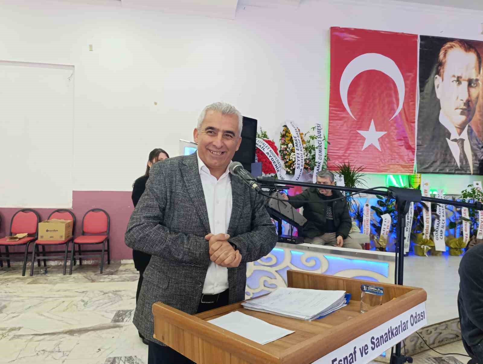 Gördes esnafından Batur’a tam destek
