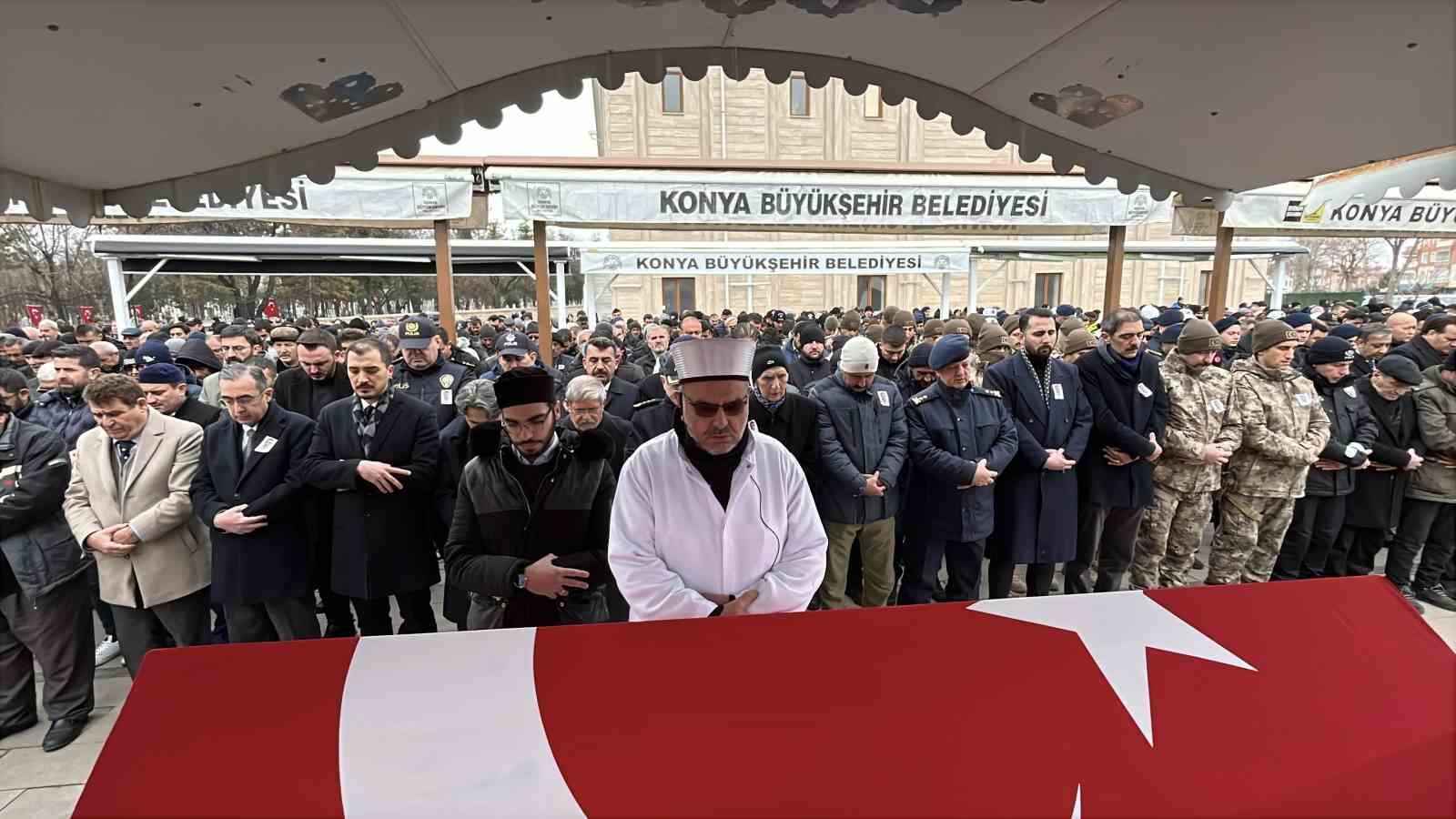 Görev şehidi polis memuru Fatih Oral son yolculuğuna uğurlandı
