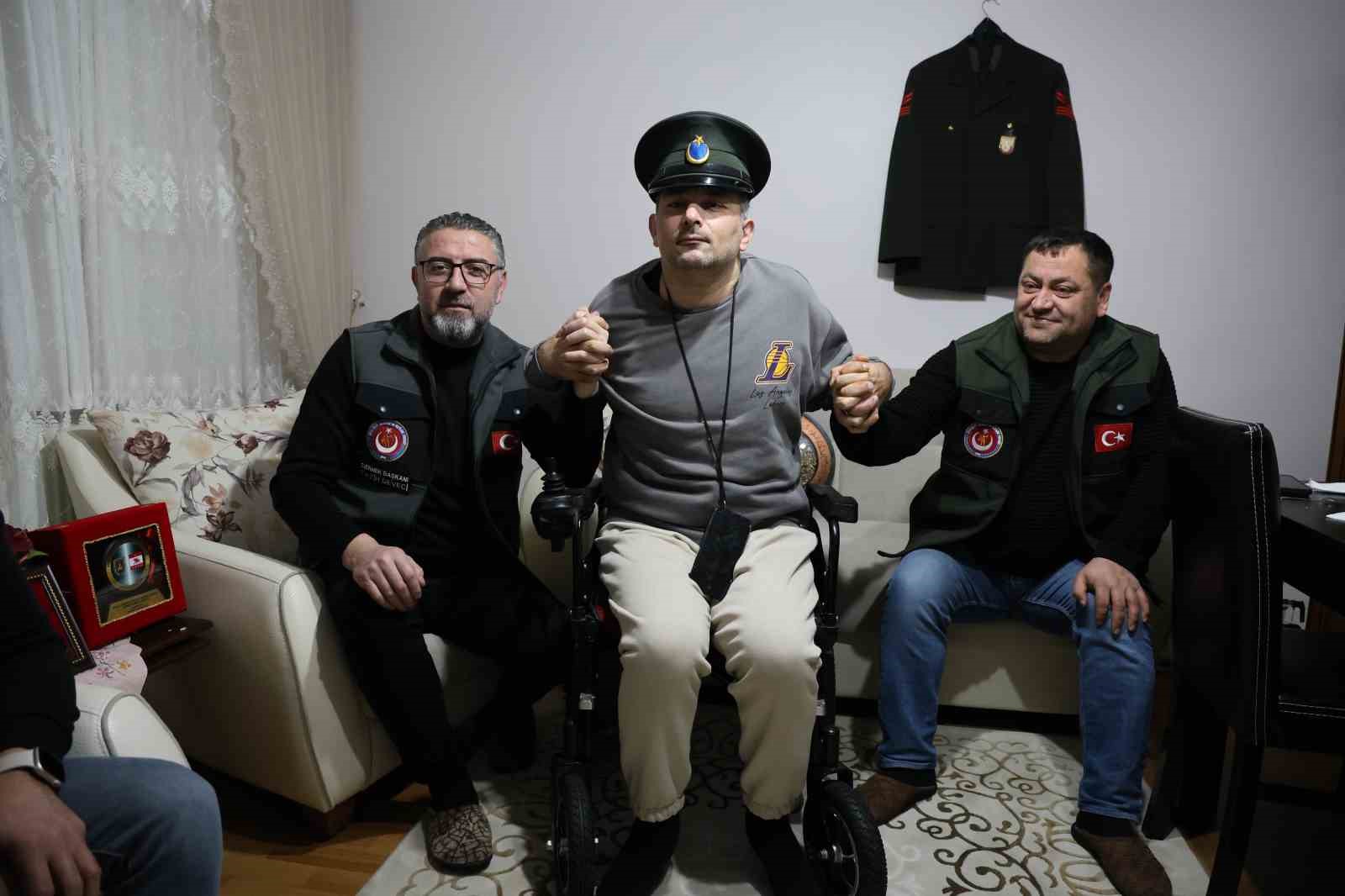 Görevi başında felç oldu, 5 yıldır gazilik unvanının verilmesini bekliyor
