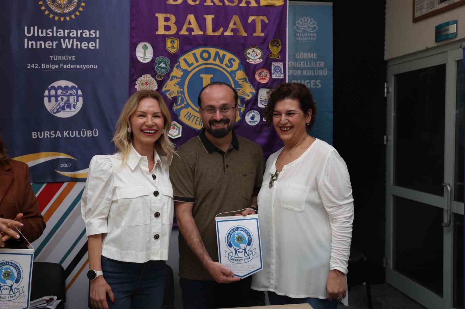 Görme engelli sporcular için canlı radyo tiyatrosu sahnelendi
