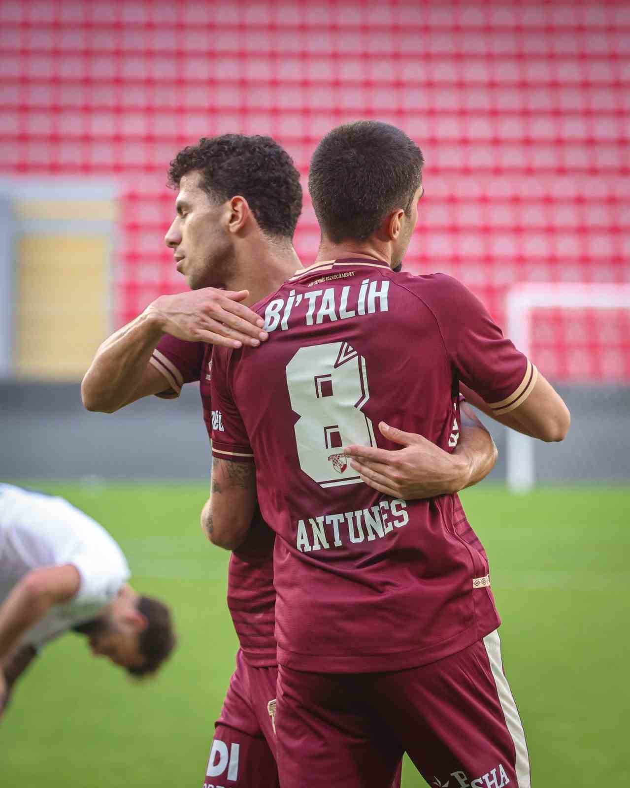 Göztepe’nin yeni transferi Alexis Antunes, ilk maçında golle tanıştı
