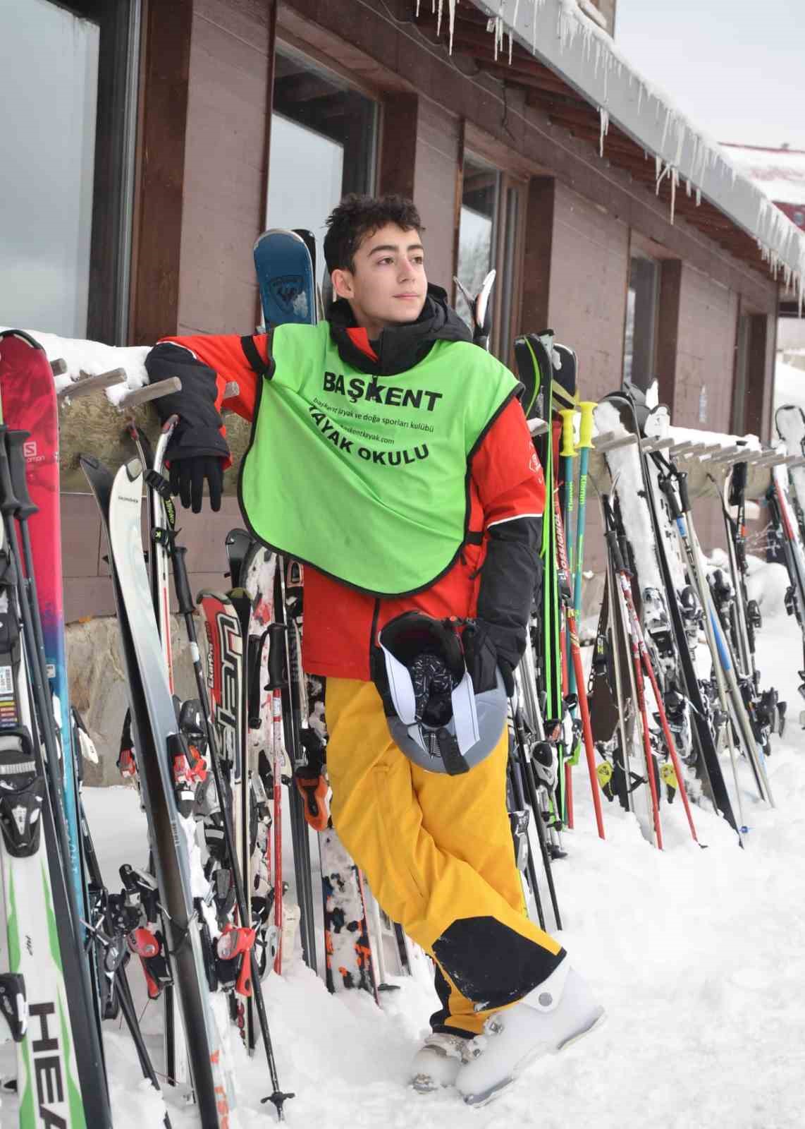 Grand Kartal Otel faciasında kayak kulübü sahibine ve eğitmenlerine suç duyurusu
