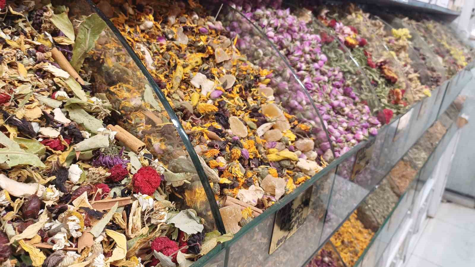 Grip ve geçmeyen öksürüğe akgünlük sakızı tavsiyesi
