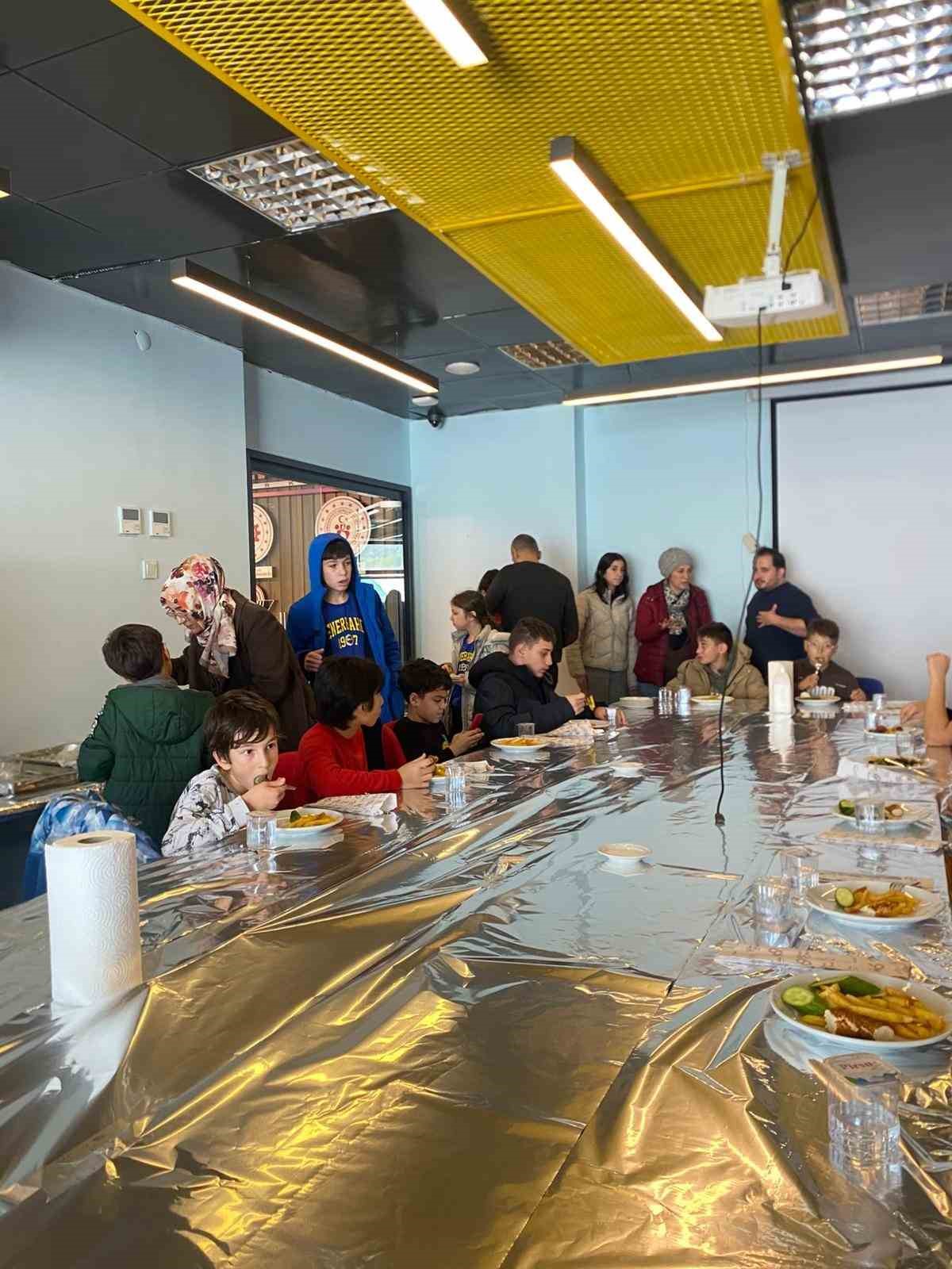 GSB Gençlik kış kulübü kapanış programı coşkuyla gerçekleştirildi
