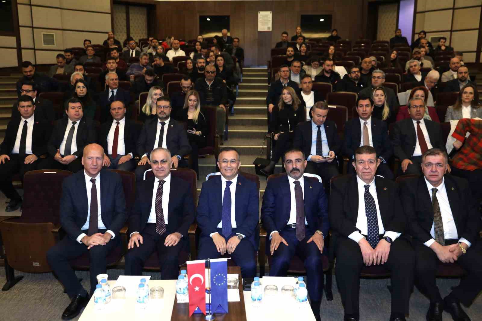 GTO’da küresel ticaretin geleceği konuşuldu
