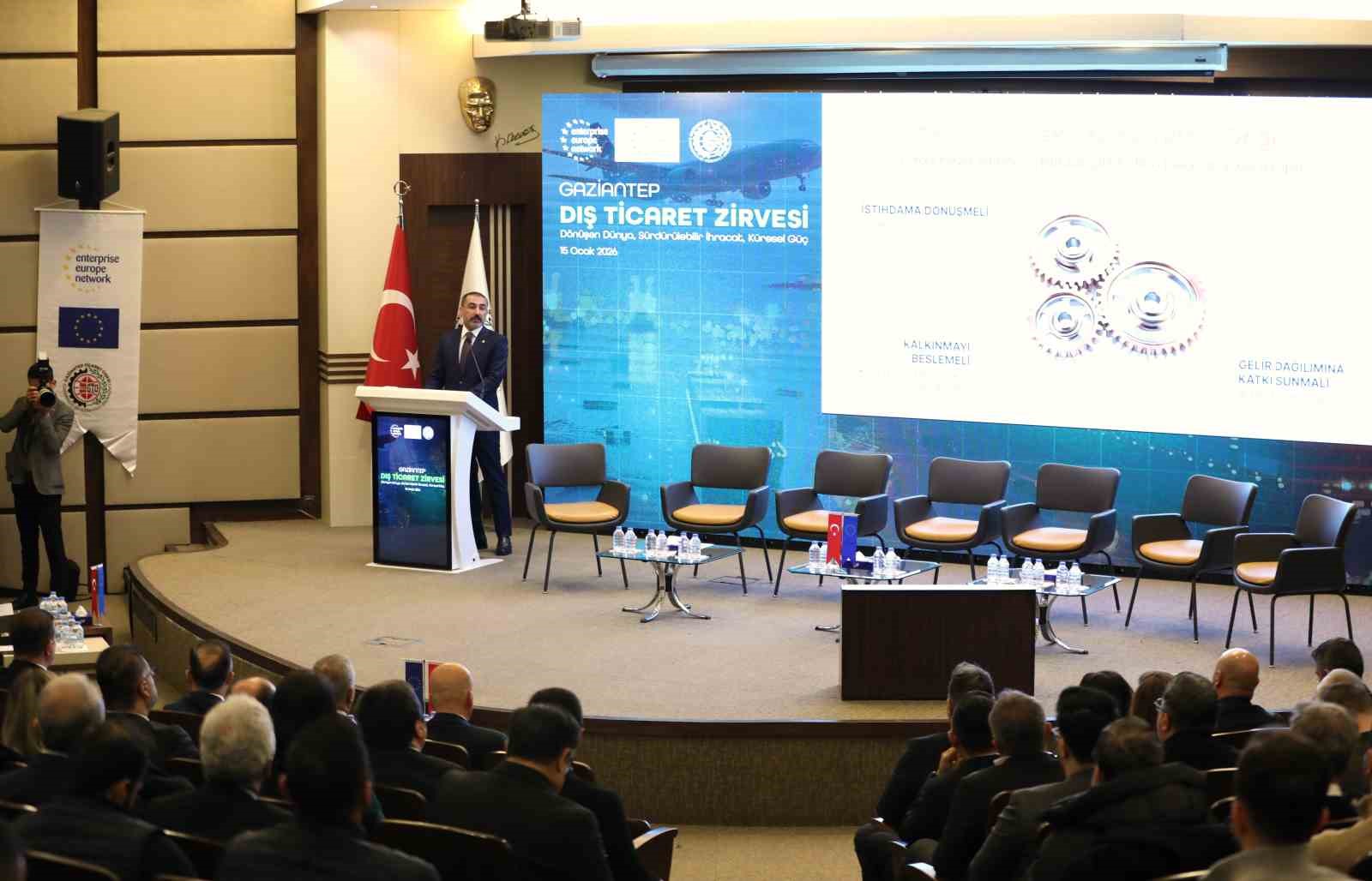 GTO’da küresel ticaretin geleceği konuşuldu
