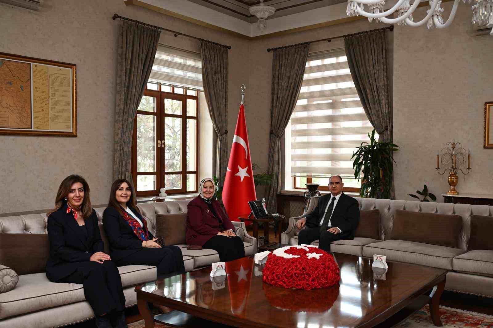 Güçlendirici Bakım Modeli Manisa’da masaya yatırıldı
