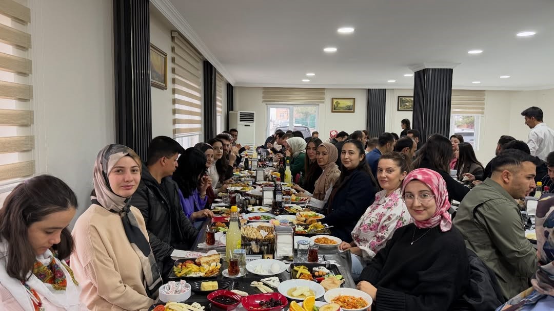 Güçlükonak’ta öğretmenlere sıcak karşılama
