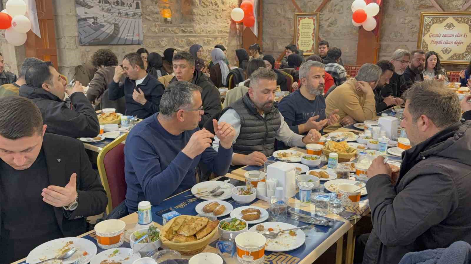 Gülbahar Hatun İmareti 534 yıldır hizmet veriyor
Gülbahar Hatun İmareti 534 yıldır hizmet veriyor