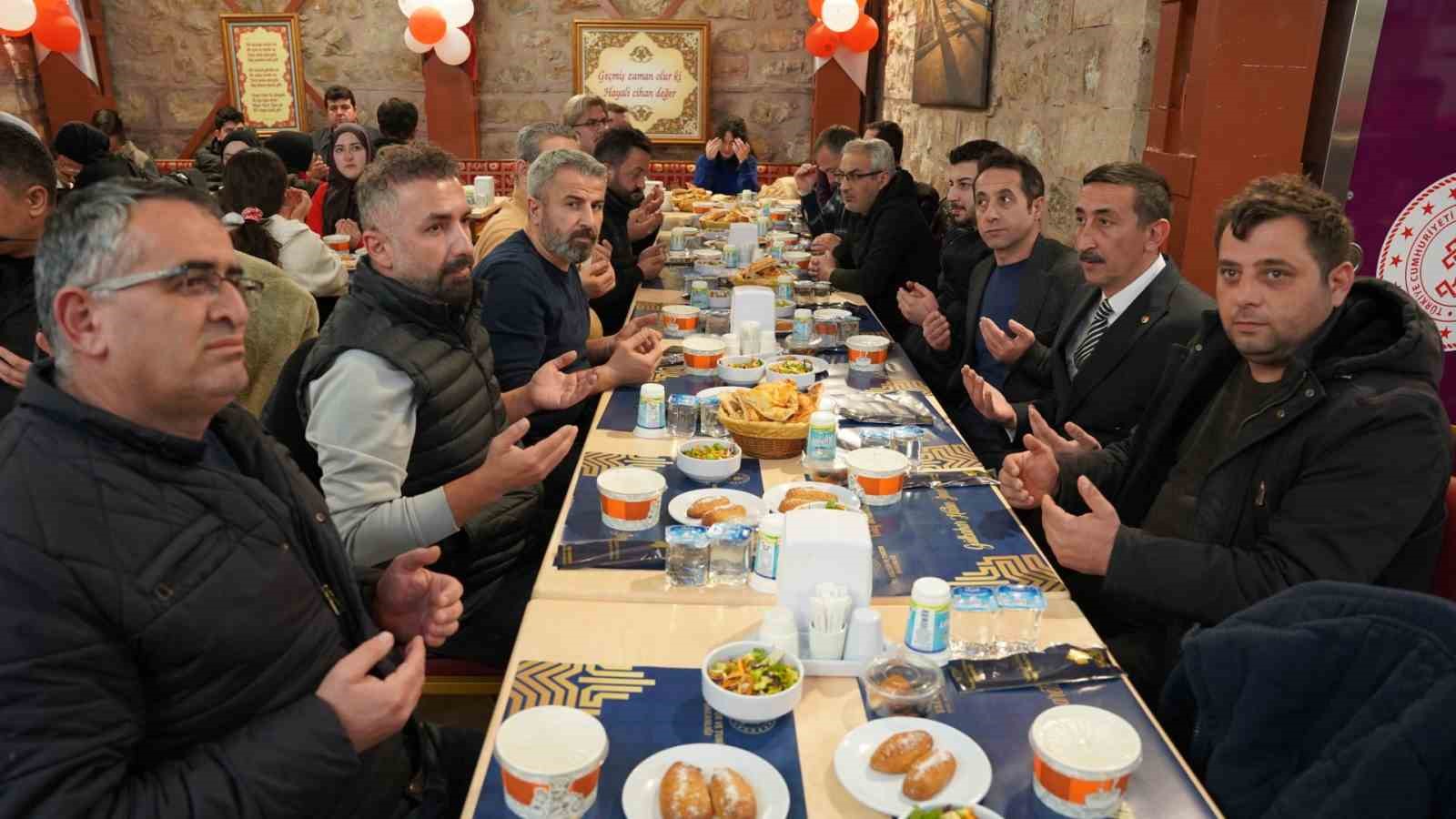 Gülbahar Hatun İmareti 534 yıldır hizmet veriyor
Gülbahar Hatun İmareti 534 yıldır hizmet veriyor