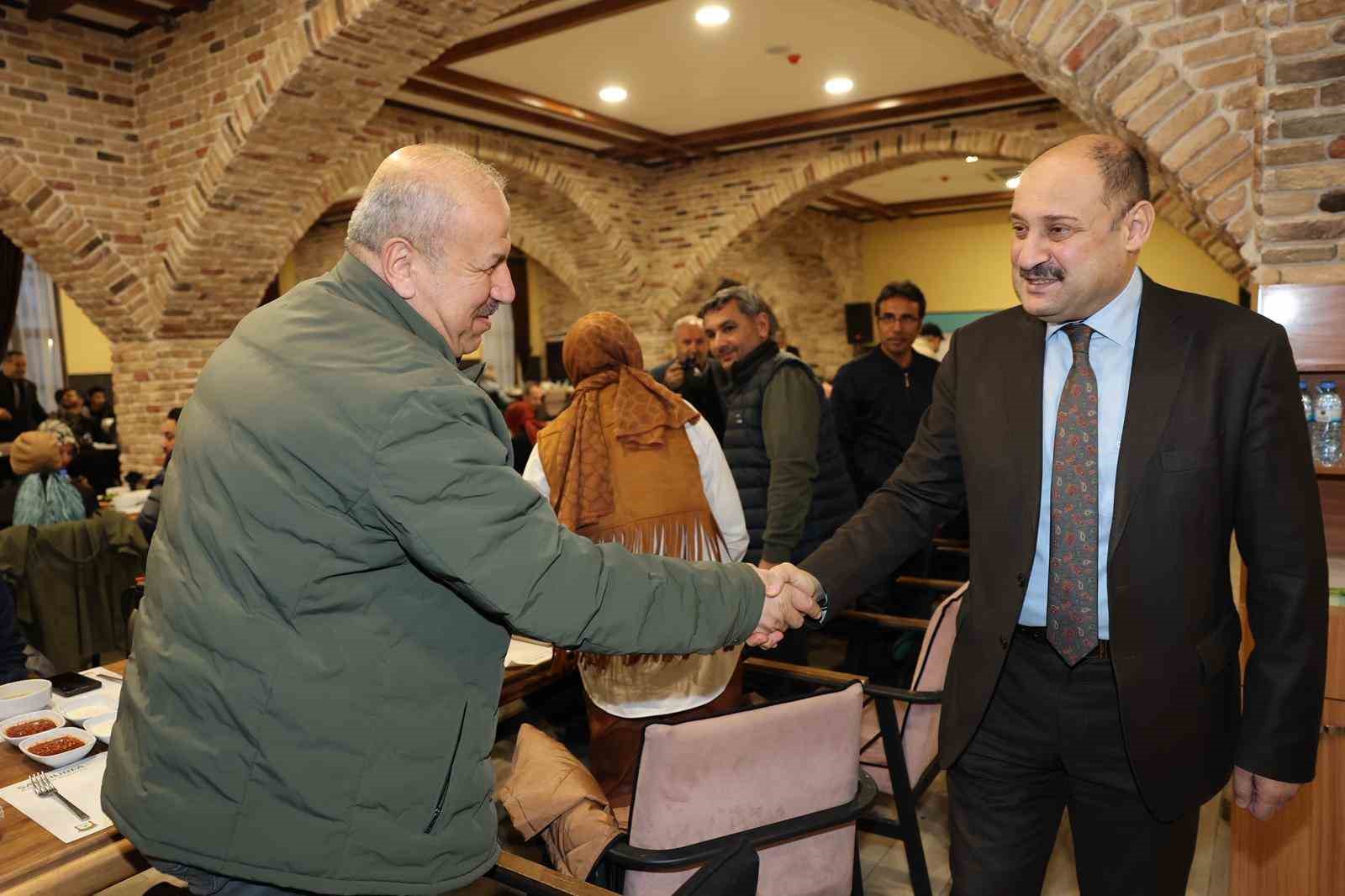Gülpınar basın mensuplarıyla iftarda buluştu
