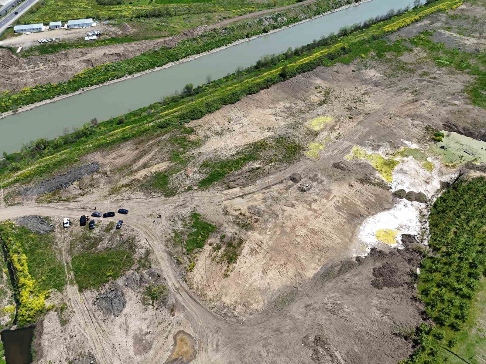 Gümrük Müdürlüğü proje sahası bakanlık heyetiyle incelendi
