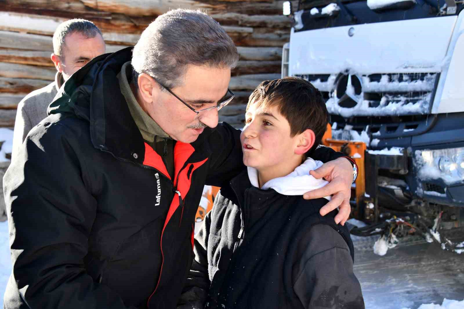 Gümüşhane’de karla mücadele
Gümüşhane’de karla mücadele