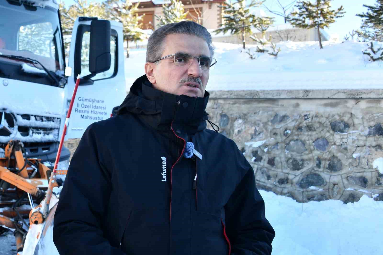 Gümüşhane’de karla mücadele
Gümüşhane’de karla mücadele