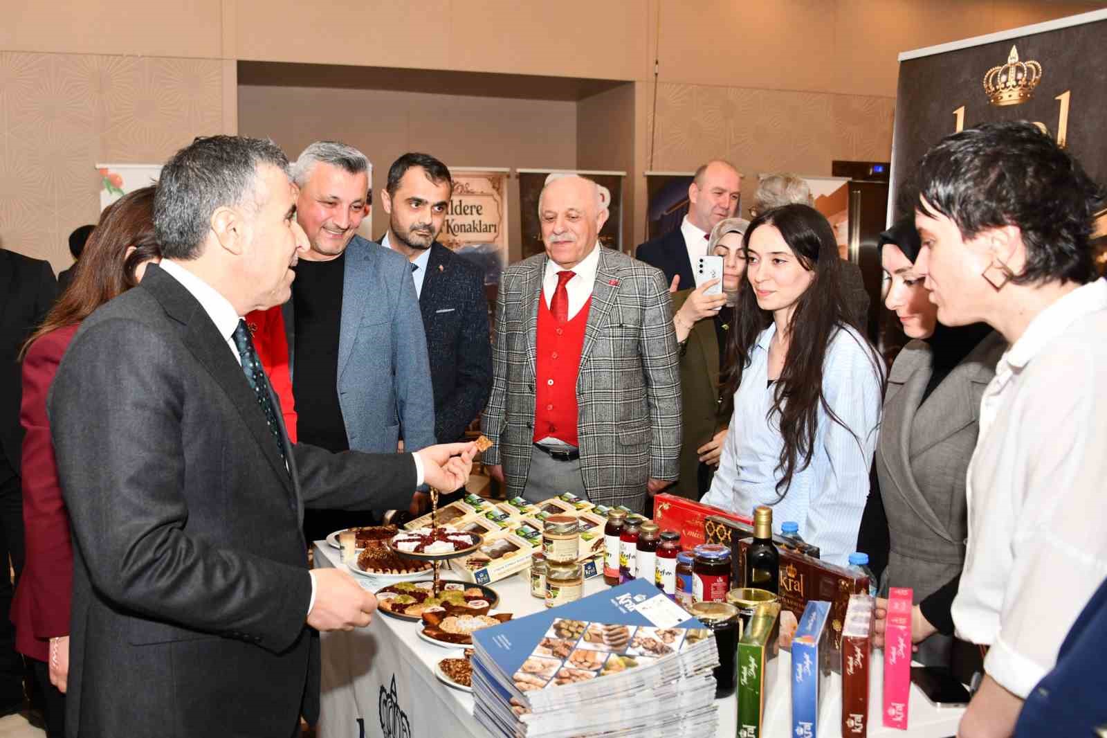 Gümüşhane’de turizm toplantısında rekabet yerine "iş birliği" vurgusu
Gümüşhane’de turizm toplantısında rekabet yerine "iş birliği" vurgusu