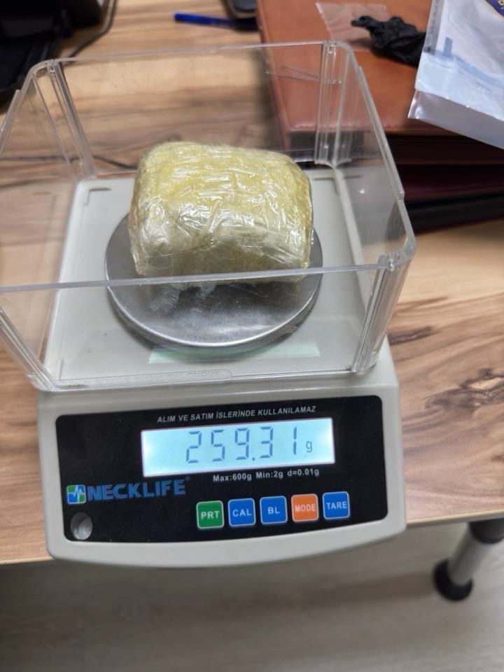 Gümüşhane’de uyuşturucu ve kaçakçılığa darbe
