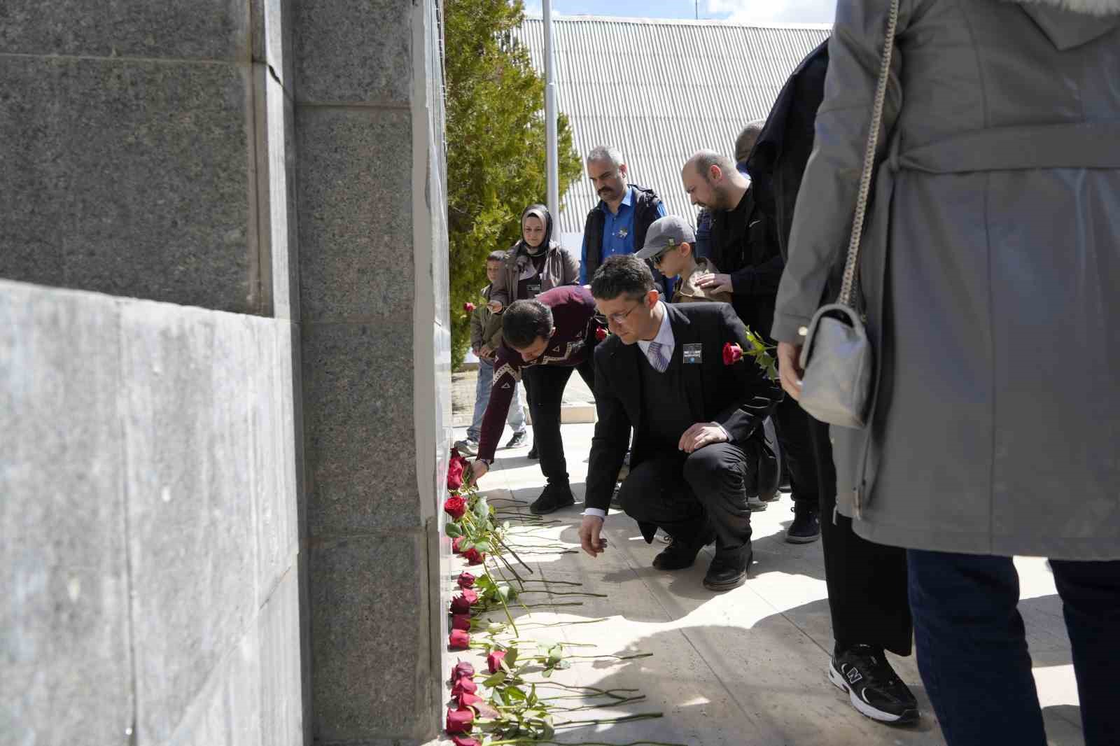 Gümüşhaneliler Kahramanmaraş’ın acısını paylaştılar
