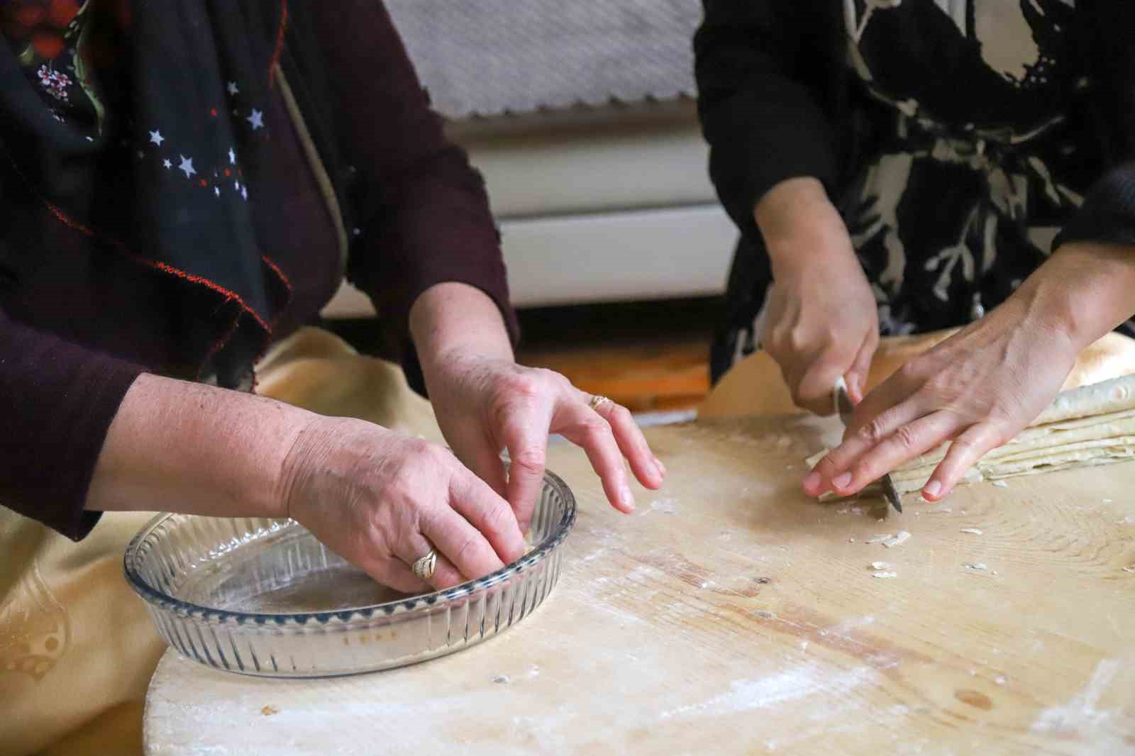 Gümüşhane’nin coğrafi işaretli lezzeti Siron’da Ramazan hazırlığı başladı
