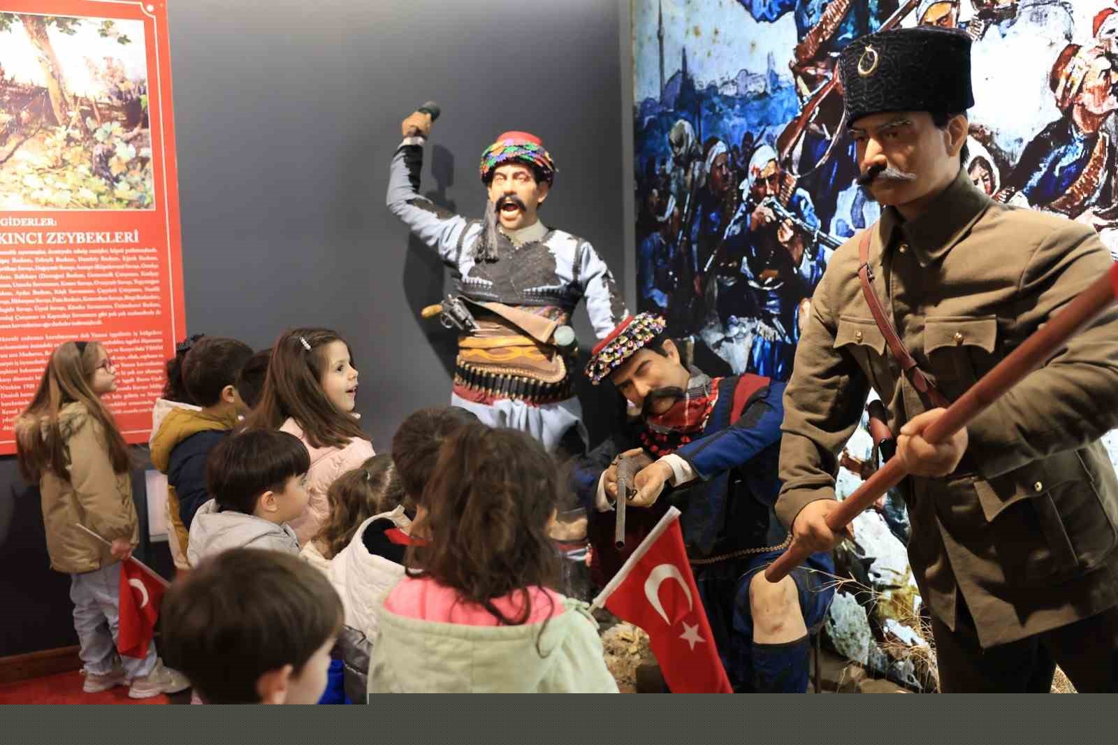 Gündüz Bakımevi öğrencileri Aydın’ın tarih yolculuğuna çıktı
