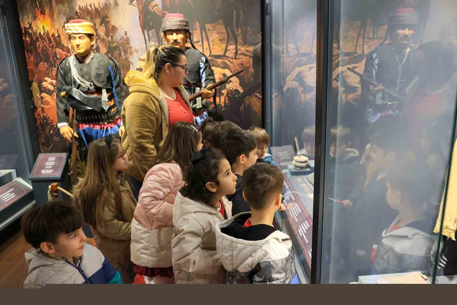 Gündüz Bakımevi öğrencileri Aydın’ın tarih yolculuğuna çıktı
