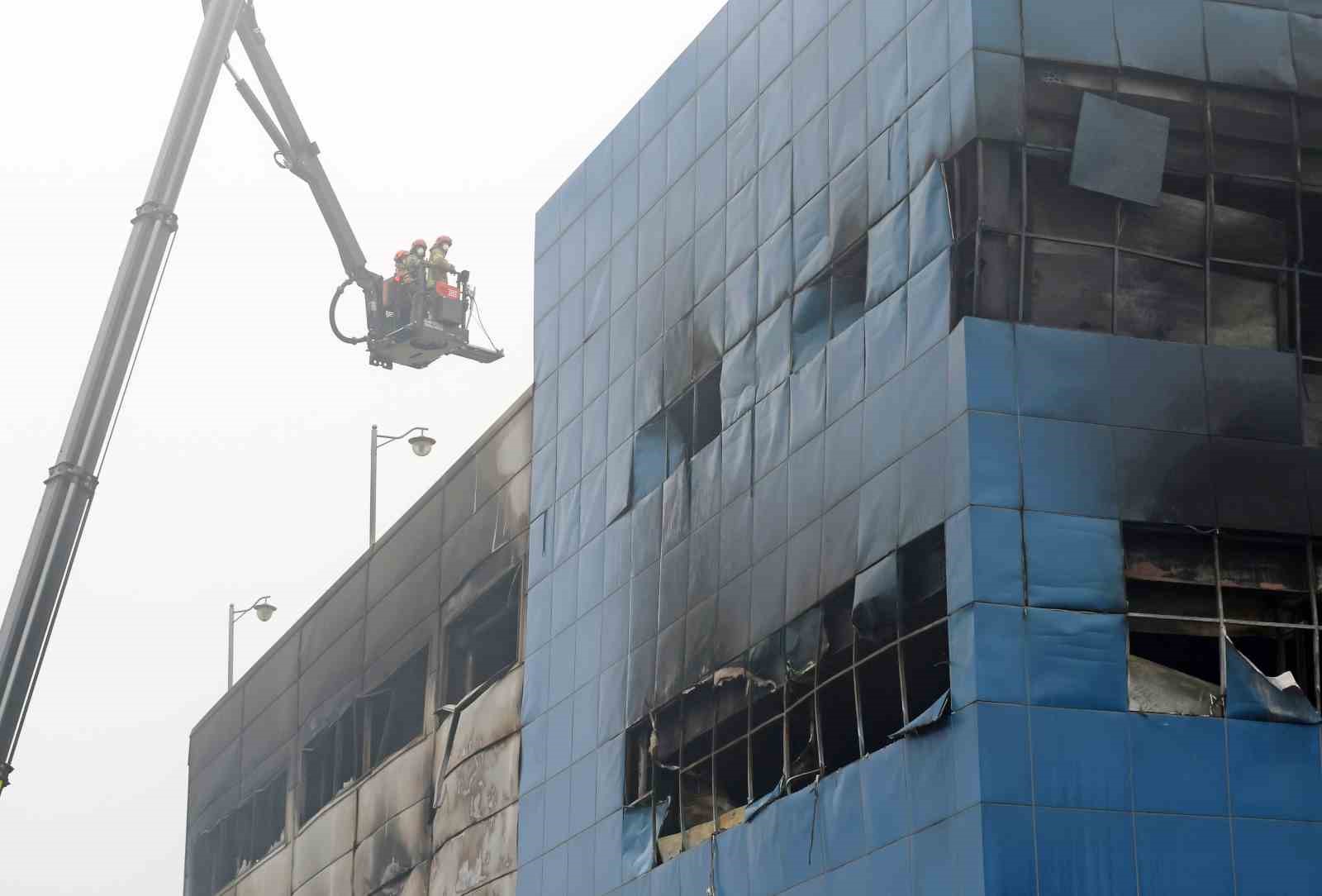 Güney Kore’de fabrikada patlama ve yangın: 14 ölü, 59 yaralı

